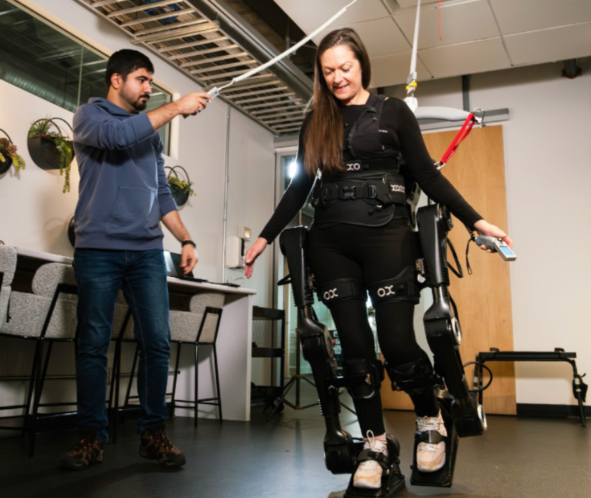 XoMotion self-balancing rehabilitation exoskeleton during supervised clinical walking